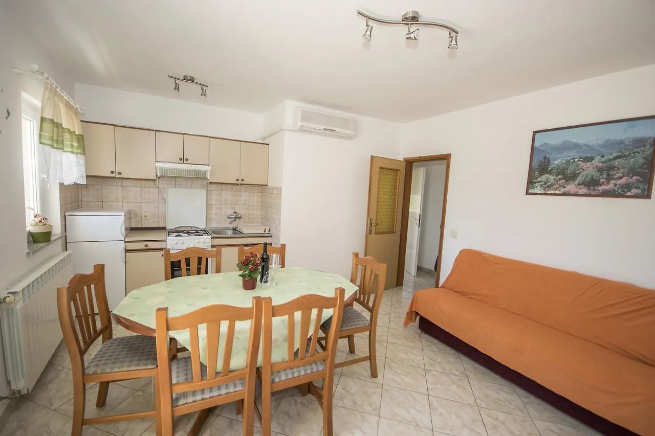Apartment Ana Pula